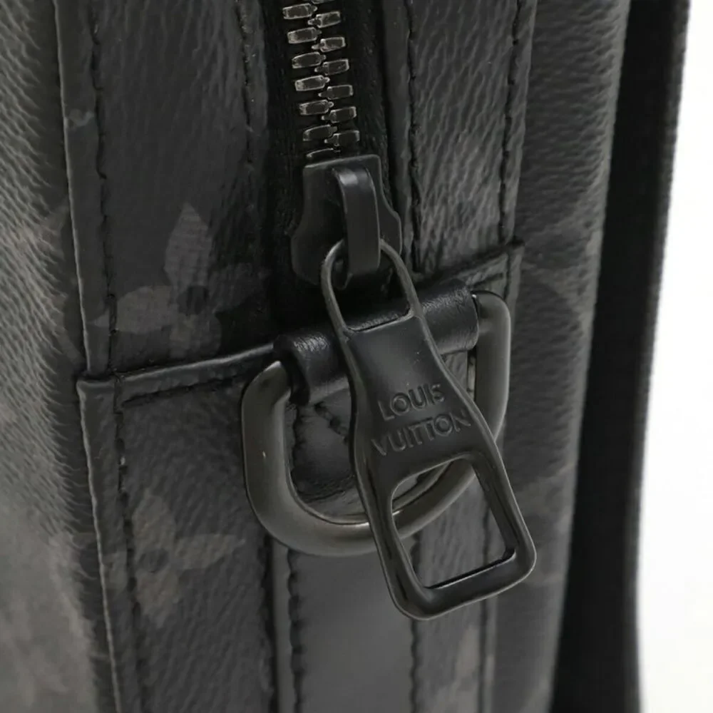 LOUIS VUITTON delivery duty